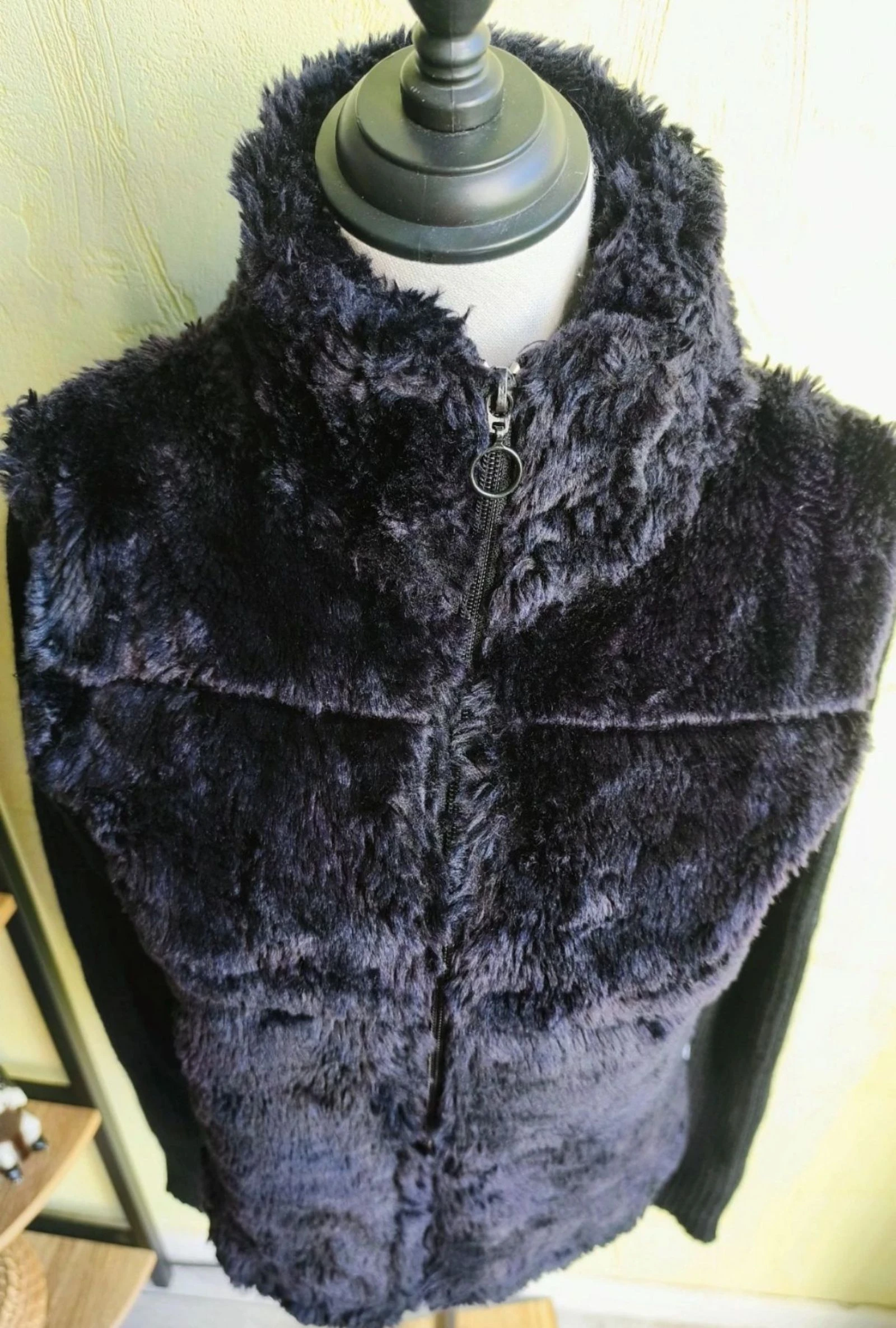 🖤 Knitwear jacket / vest with faux fur – photo 4